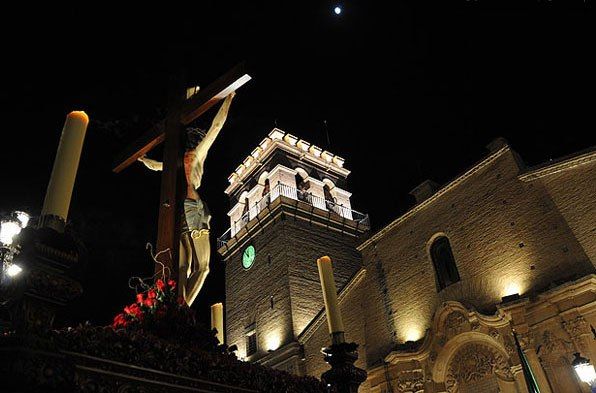 El Ayuntamiento concede una subvención de 8.000 euros al Ilustre Cabildo de Procesiones para sufragar parte de los gastos originados en las actividades de la Semana Santa del 2017