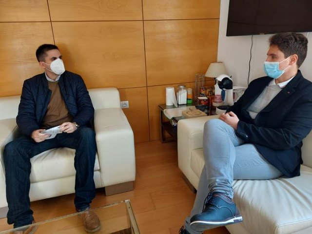 Víctor Balsas votó a favor de Pedro José Sánchez en la sesión de investidura