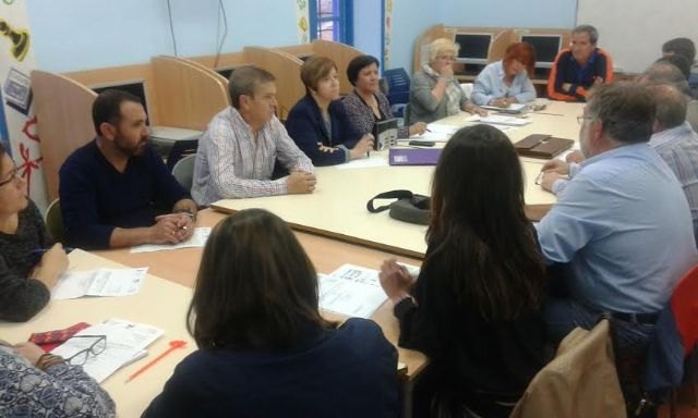 El Consejo Escolar Municipal propone a la Consejería comenzar el próximo curso escolar el 8 de septiembre en Educación Infantil y Primaria