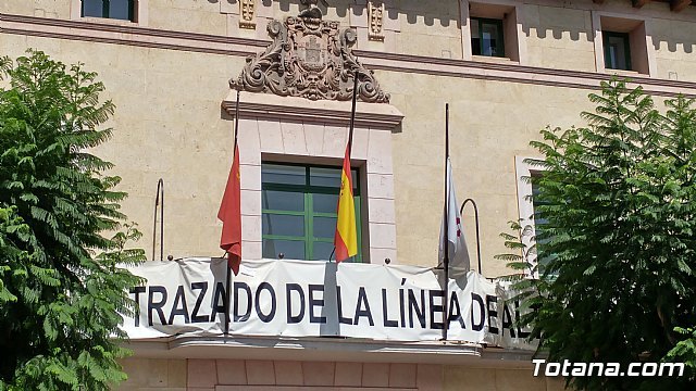 El PP insta al gobierno municipal a declarar luto oficial en el municipio en señal de duelo y respeto por los fallecidos de Covid-19