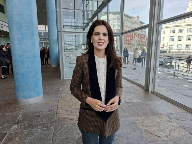 Guardiola: 'Lucas da lecciones de cristianismo mientras deja a cientos de personas a merced de las mafias y les obliga a guardar largas colas y a dormir en la calle'