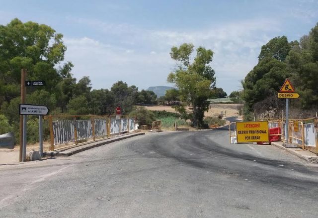 Entran en su última fase de ejecución las obras de mejora de la carretera RM-C8 que comunica Totana y el yacimiento arqueológico de La Bastida