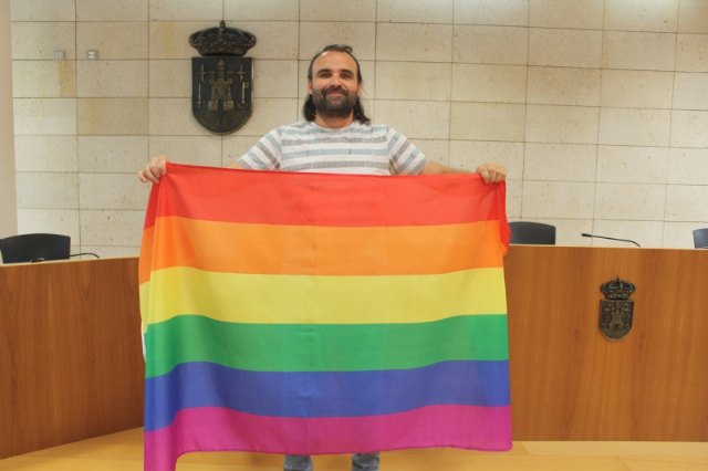 El concejal de Igualdad efectúa una Declaración Institucional con motivo de la celebración hoy del Día Internacional del Orgullo LGTBI