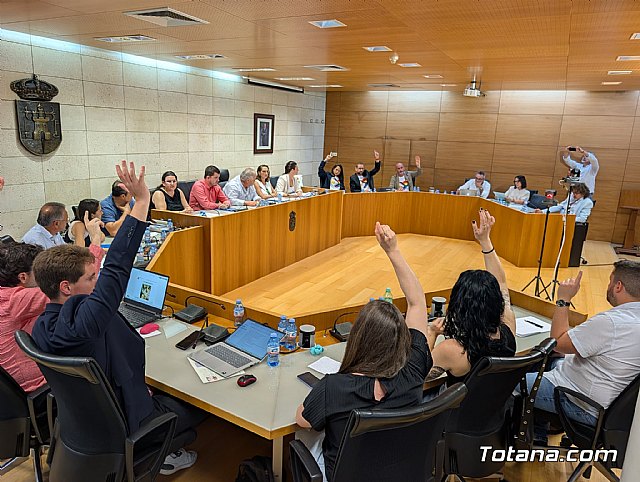 Ganar Totana celebra la aprobación de la declaración institucional por el Día Internacional del Orgullo LGTBIQA+