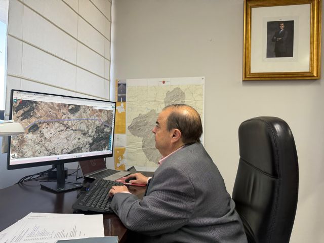 El Gobierno regional incorpora la inteligencia artificial para evaluar el estado de los firmes y mejorar la conservación de la red de carreteras
