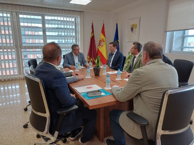El Gobierno regional propone a la Organización Internacional de la Vi&ntilde;a y el Vino nuevas vías de colaboración científica a través del Imida