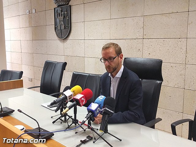 El concejal de Urbanismo, Carlos Ballester, informa sobre las últimas novedades en relación al PGOM de Totana