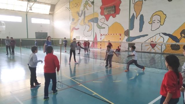 La Sala Escolar acogió la Fase Local de Bádminton de Deporte Escolar