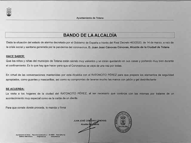 El alcalde dicta un Bando en el que autoriza al Ratoncito Pérez a que salga, de forma excepcional, a la calle para visitar los hogares ante el caso de que a los niños se les caiga un diente