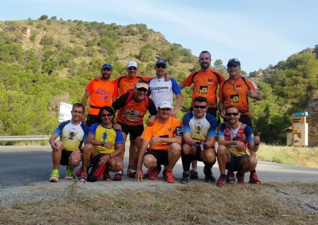 La 22ª quedada amigos de la montaña 'Kasi Ná Trail' tuvo lugar por caminos y senderos del Parque Regional de Sierra Espuña
