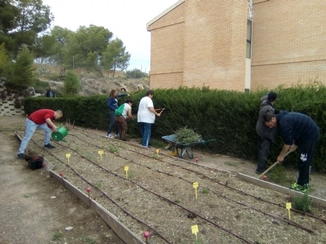 Finalizan diferentes acciones formativas desarrolladas por el Colectivo “El Candil” para la inserción laboral de personas en situación de vulnerabilidad social en este municipio