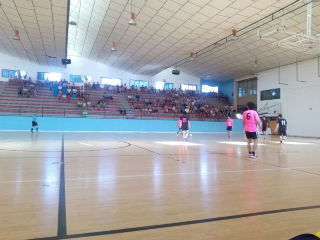 Nueve equipos participan durante el pasado fin de semana en las 24 Horas de Fútbol-Sala 'Ciudad de Totana'