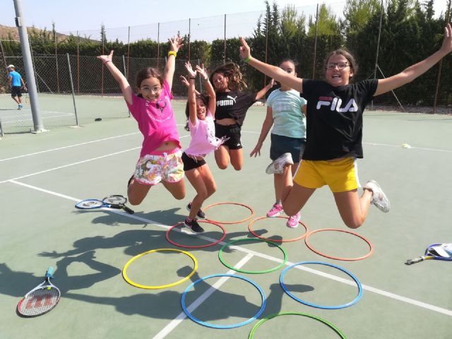 Inicio del curso de la Escuela de Tenis del C. T. Totana