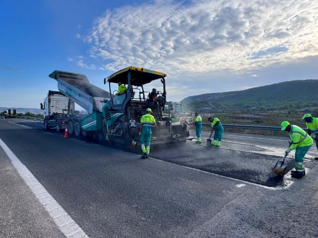 El Gobierno regional destina 688.000 euros a reforzar la conservación de las carreteras autonómicas y prevenir los efectos de las lluvias
