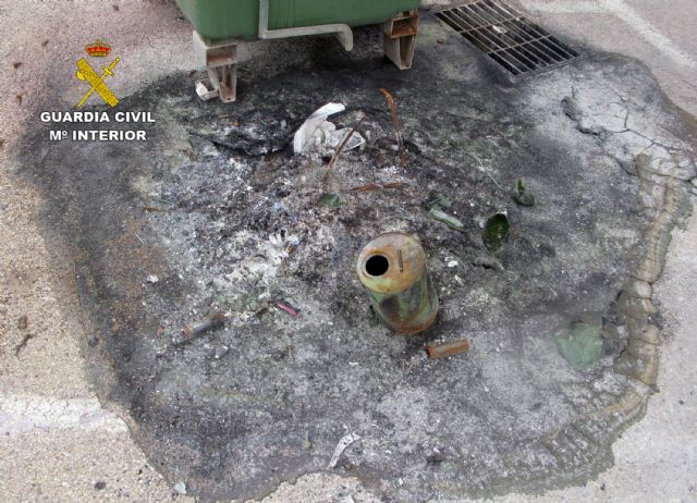 La Guardia Civil detiene al presunto autor de medio centenar de incendios en el casco urbano de Totana