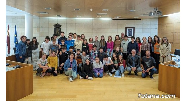 Realizan una recepción institucional a los alumnos franceses que participan en un intercambio con estudiantes del IES Prado Mayor