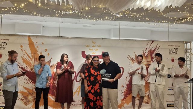 Jie Lin gana el concurso anual de Jóvenes Cocineros