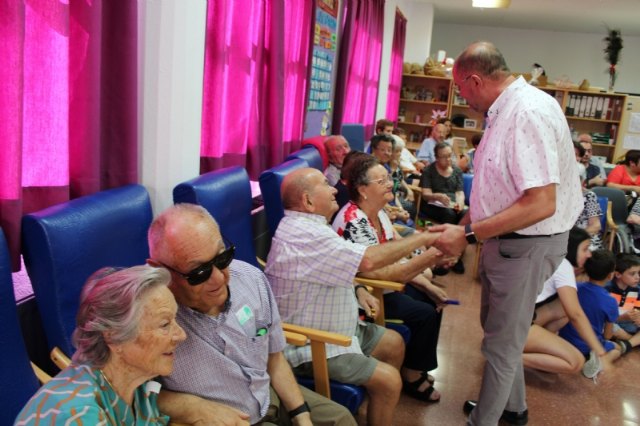 El Centro de Día para Personas Mayores Dependientes celebra el Día del Abuelo con actividades y la presencia de familiares de los usuarios