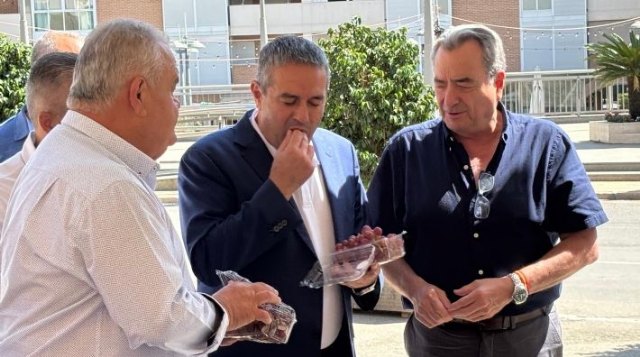 Totana acoge la presentación oficial de la campaña de uva de mesa de la Región de Murcia del 2026