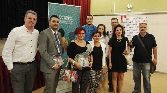 D´Genes y AELIP asisten a la conferencia 'Terapia génica: una esperanza para la curación de las enfermedades raras infantiles'