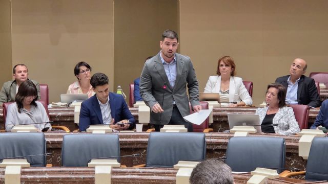 Miguel Ortega: 'Dejen de devolver fondos que podrían destinarse a vivienda y limiten ya el precio de los alquileres en la Región de Murcia'