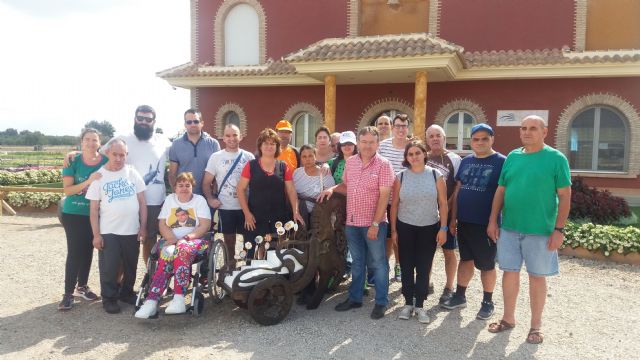 Los Centros de Día para la Discapacidad del Ayuntamiento reanudan el Taller de Jardinería después de las vacaciones veraniegas