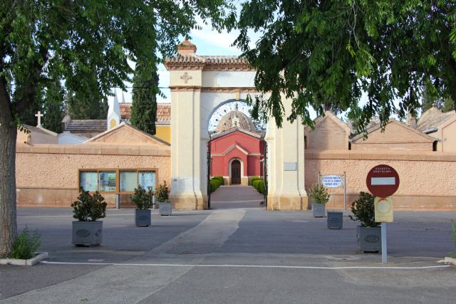 La tradicional Misa de Ánimas en el Cementerio Municipal 'Nuestra Señora del Carmen' se celebrará el próximo 2 de noviembre, con horario de mañana y tarde
