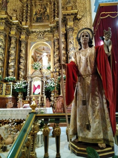 La Hdad. de San Juan Evangelista celebró el pasado miércoles una Eucaristía coincidiendo con el día de su onomástica en la Parroquia de Santiago el Mayor