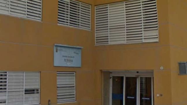 El Grupo Socialista exige la reapertura inmediata del consultorio de El Paretón-Cantareros y la mejora de la asistencia sanitaria en el municipio