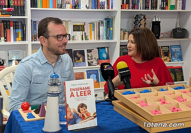 Pedro Valenzuela reivindica una enseñanza de la lectura respetuosa con los ritmos de la infancia