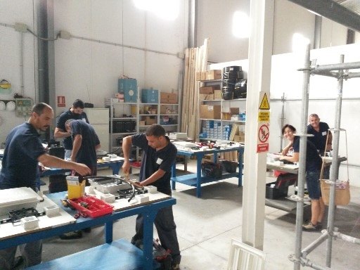 Los alumnos del Certificado Profesional de 'Montaje y mantenimiento de instalaciones eléctricas de baja tensión' comienzan sus prácticas profesionales no laborales en empresas