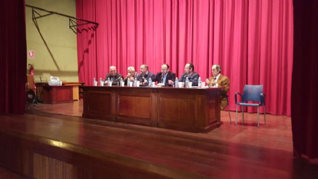 Más de cuatrocientas personas asistieron a la asamblea general de la Comunidad de Regantes