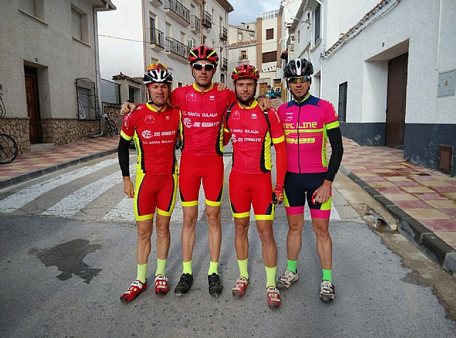 Victor Perez del CC Santa Eulalia gana en junior la carrera del Open de España de Xcm de Pulpí