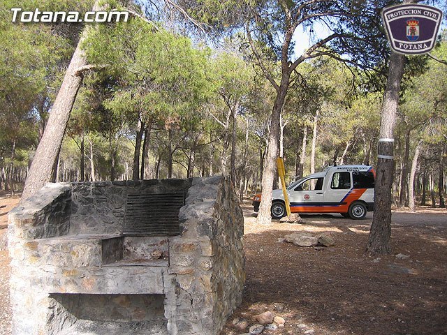 Desde hoy queda terminantemente prohibido realizar fuegos en las barbacoas habilitadas en el Parque Regional de Sierra Espuña