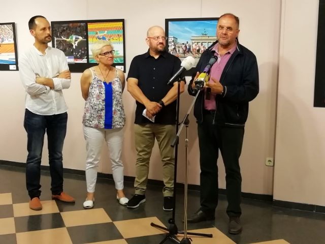 La exposición de fotografía 'Esfuerzo y superación en el deporte. Integración y excelencia' permanece abierta hasta el 10 de junio en la sala municipal 'Gregorio Cebrián'