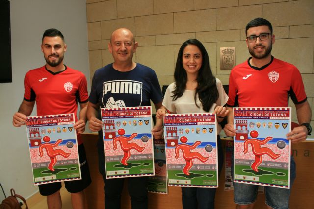 El XVIII Torneo de Fútbol Infantil 'Ciudad de Totana' se disputa este fin de semana en el estadio 'Juan Cayuela' con la participación de seis equipos, organizado por el Club Fútbol Base Totana