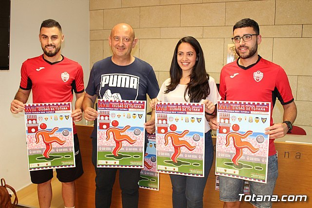 El XVIII Torneo de Fútbol Infantil “Ciudad de Totana” se disputa este fin de semana en el estadio “Juan Cayuela” con la participación de seis equipos