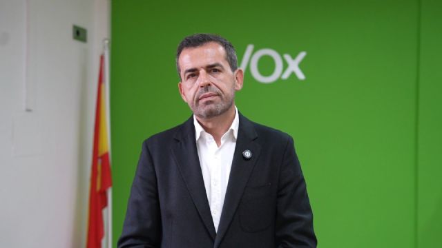 VOX califica la crisis migratoria de Ceuta y Melilla de “invasión”y culpa al “Gobierno corrupto” de Sánchez