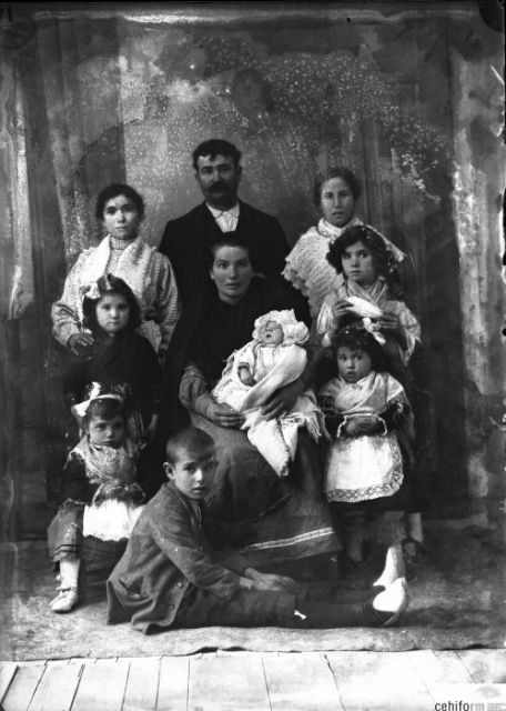 Fotografía de Fernando Navarro, fotógrafo totanero que ejerció su profesión entre 1885 y 1916.