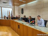 Realizan una recepción a una delegación de docentes eslovenos que participa en un programa de internacionalización con el CEIP Tierno Galván - Foto 1
