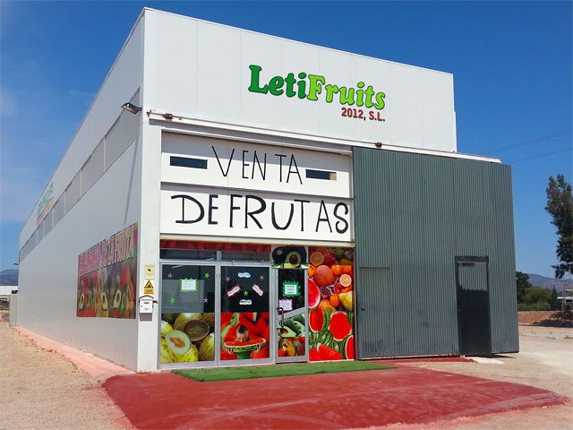 LetiFruits 'El paraíso de la fruta' abre sus puertas en Totana