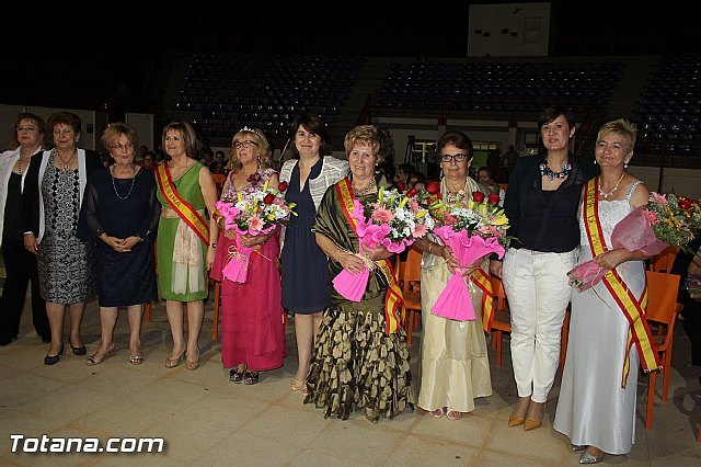 Las fiestas del Centro Municipal de Personas Mayores se inauguraron con la coronación de la Reina de las Fiestas 2014