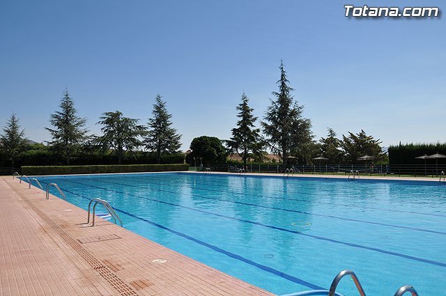 Mañana viernes, día 13 de junio, se abren las piscinas del Polideportivo Municipal '6 de diciembre' de Totana