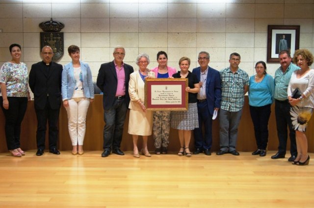 La Asociación 'Nuestra Señora Salus Infirmorum' recibe el título de reconocimiento especial por los 25 años de actividad