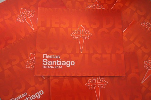 Comienza hoy a repartirse más de 3000 programas de las fiestas de Santiago Apóstol 2014