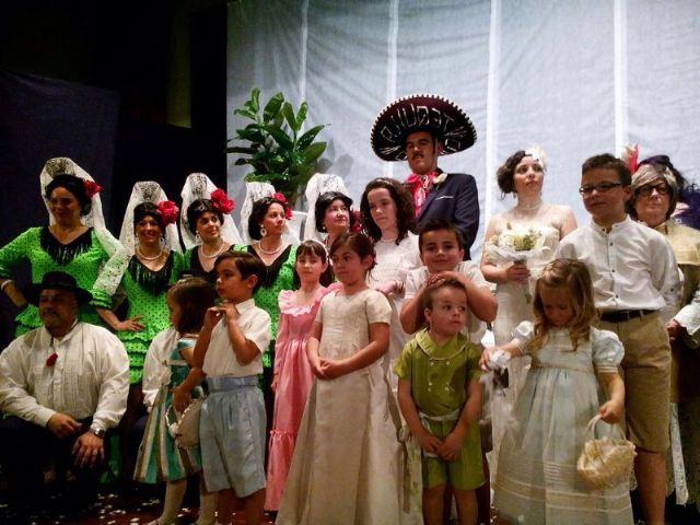 La Asociación 'La Gruta' vuelve a poner en escena la obra musical 'La Manuela se casa'
