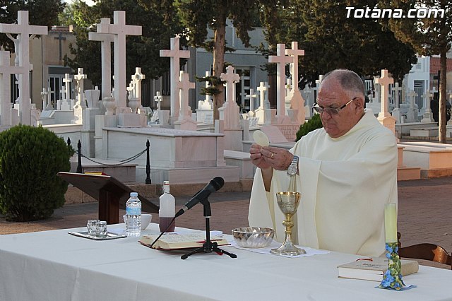 Tradicional Misa en el Cementerio Municipal de Totana “Nuestra Señora del Carmen” con motivo de la festividad de la Virgen del Carmen