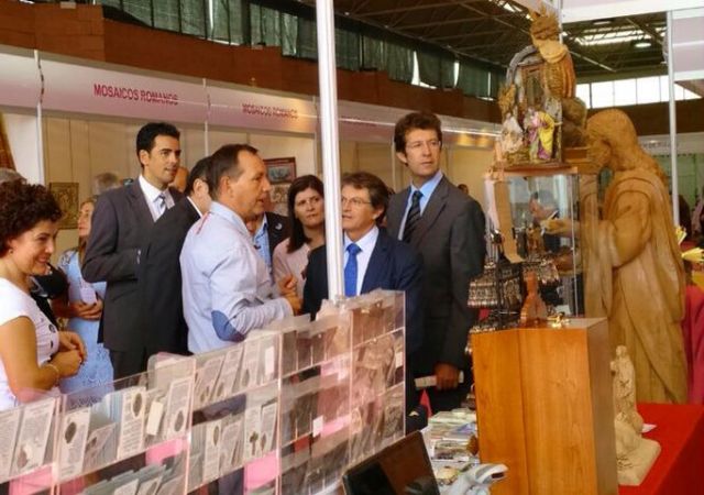 Autoridades municipales asistieron al acto de inauguración de la XXXI Feria de Artesanía de la Región de Murcia