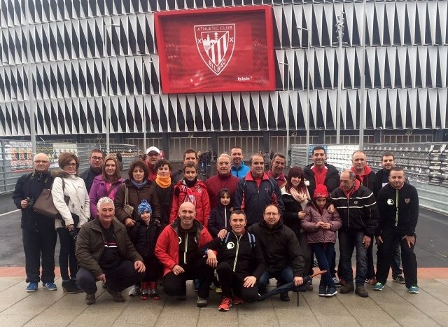La Peña Athletic de Totana organizó un viaje a Bilbao para presenciar el encuentro entre el Athletic Club y el Córdoba