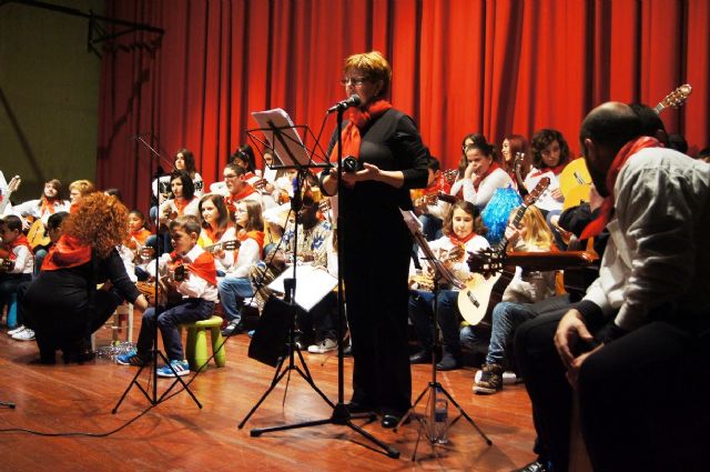Éxito del Concierto del “Grupo musical de Ana” en el Centro Sociocultural “La Cárcel”